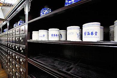 制作人确认《最终幻想7 重置版》三部曲将与《最终幻想7：圣子降临》联动